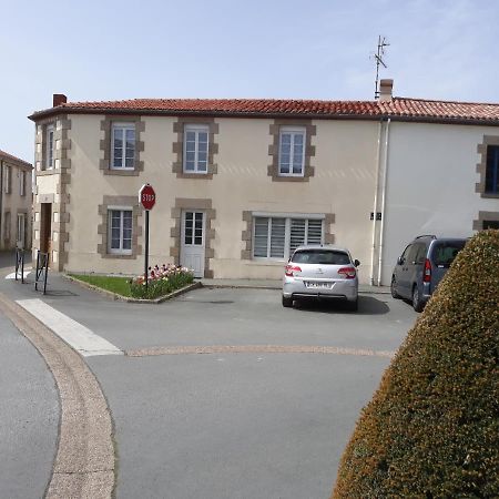 Gite De La Fontaine Marsi Saint-Mars-la-Reorthe Exterior photo