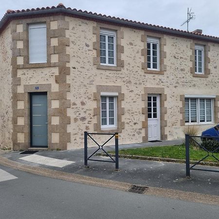 Gite De La Fontaine Marsi Saint-Mars-la-Reorthe Exterior photo